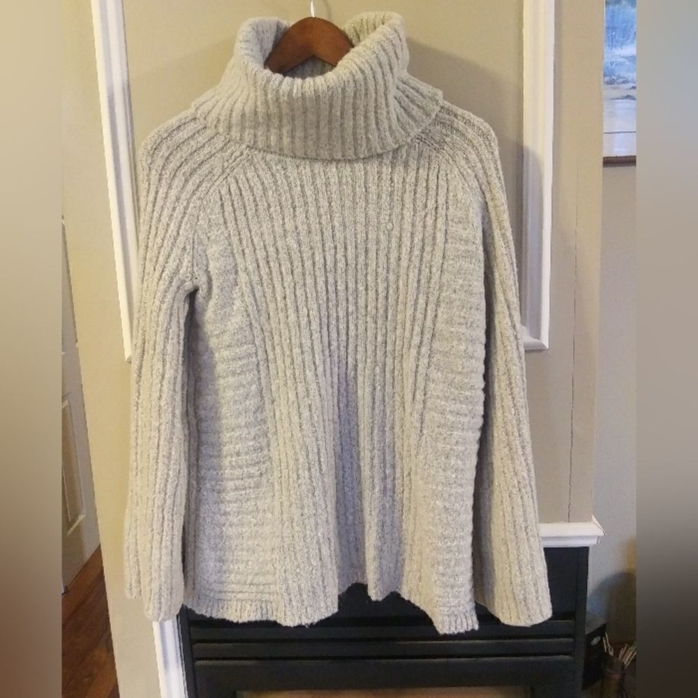 Simply Vera Vera Wang Turtleneck Long Sleeve Sweater Women's Size Small